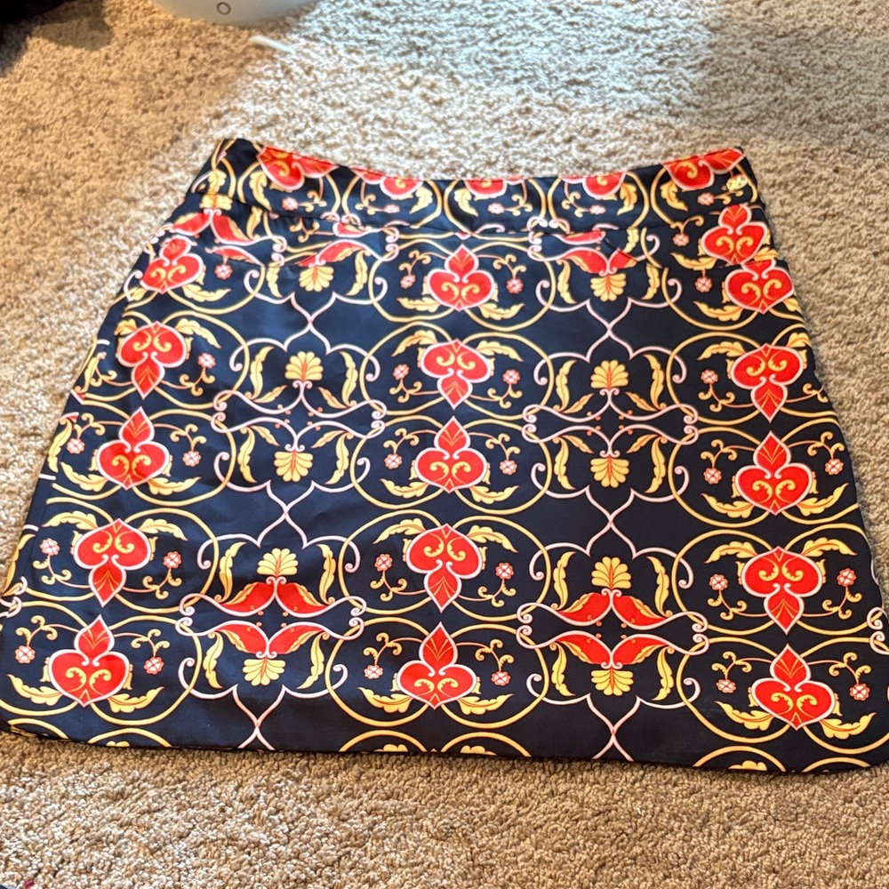 EP Pro Black Mini Skort with Red and Gold Design size 6 Golf, Tennis, Sport